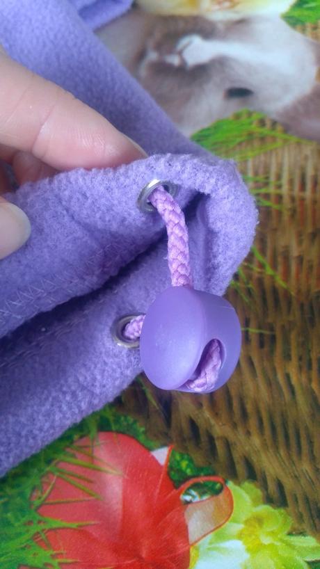 Levandulova mikinka, 98