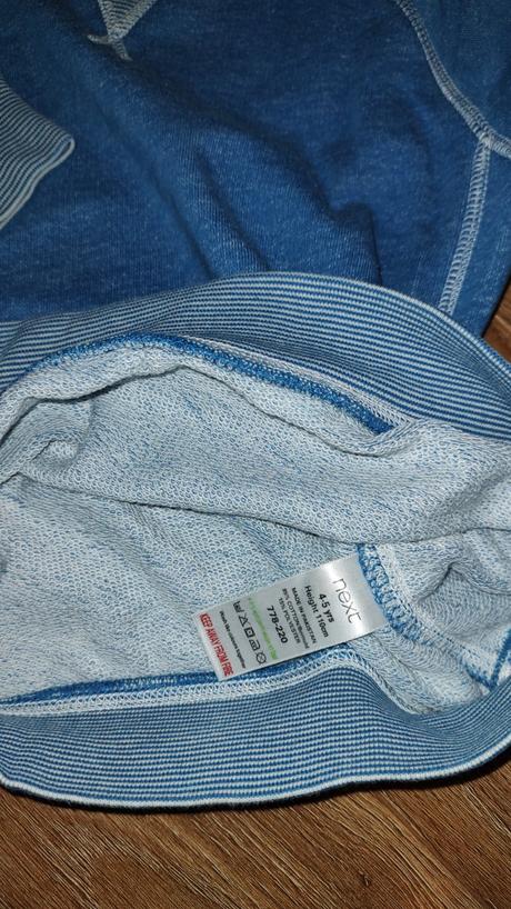 Mikina next 4-5 rokov, next,110