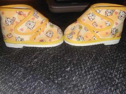 Macickove papucky, 18