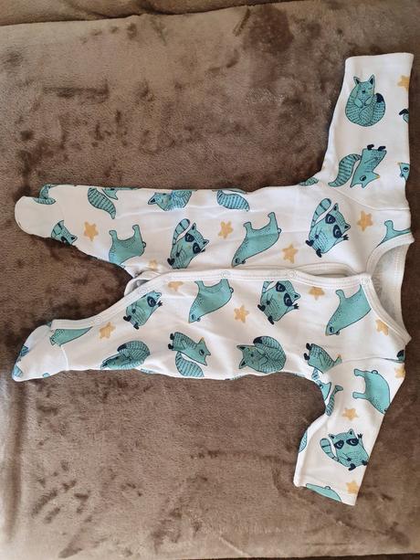 Pyzamo, in extenso,56