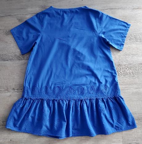 Šaty s madeirovou výšivkou, tchibo,38