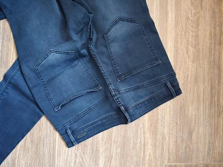 Elastické rifle č.38, pull&bear,38