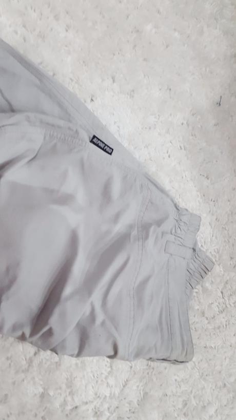 Sive športové nohavice, m