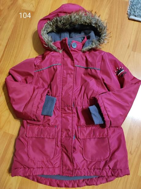 Dievcenské zimne kabát, 104