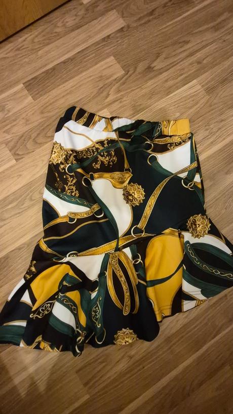 Zaujimava sukna,predlzena vel.36, bonprix,36