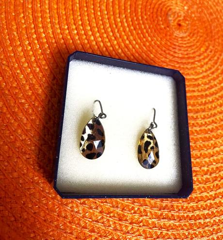 Visiace brúsené náušnice, 