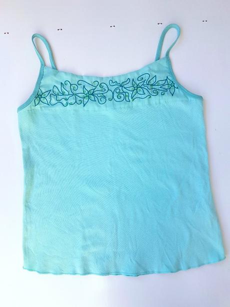 Tielko s výšivkou, burton,l