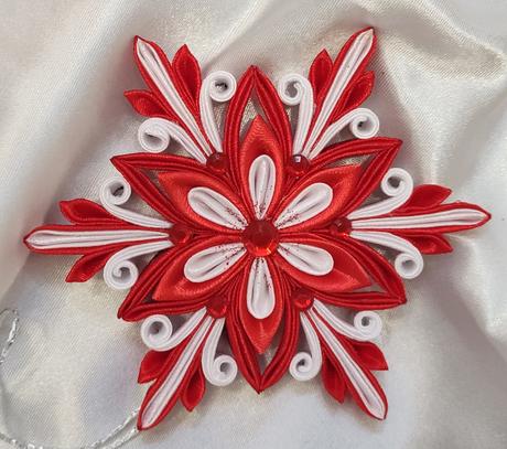 Dvojfarebná hviezdička-vločka, 