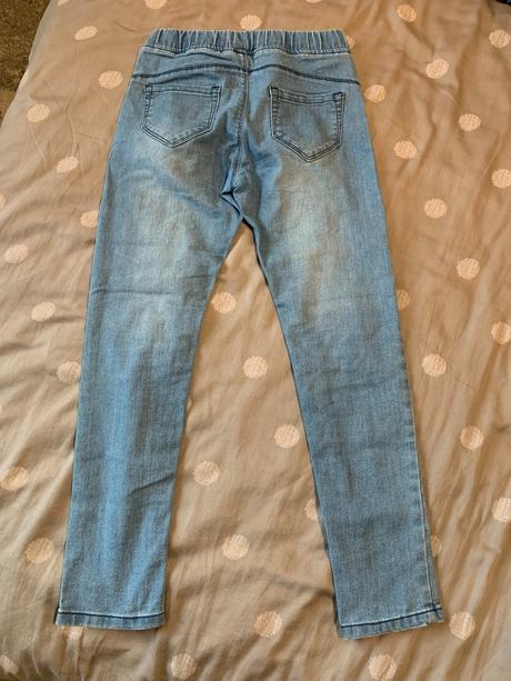 Džegíny, piazza italia,140