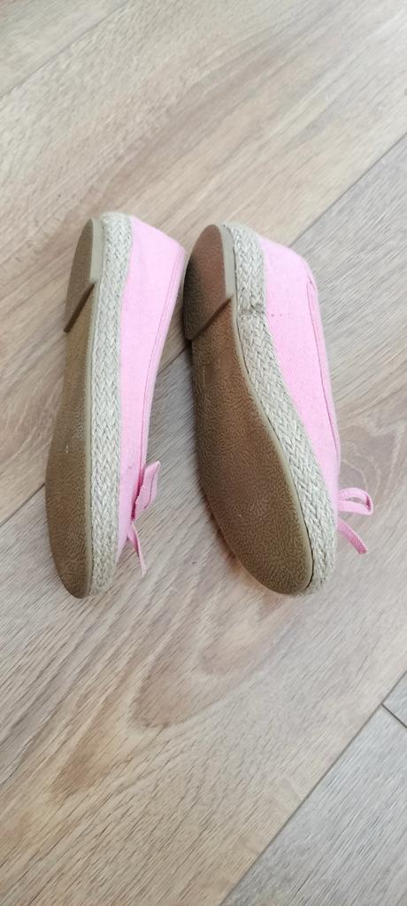 Balerinky, 28