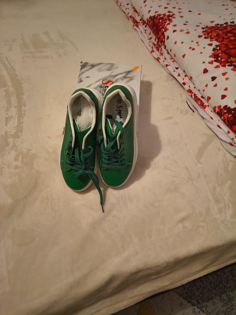 Predám dámske botasky, adidas,37