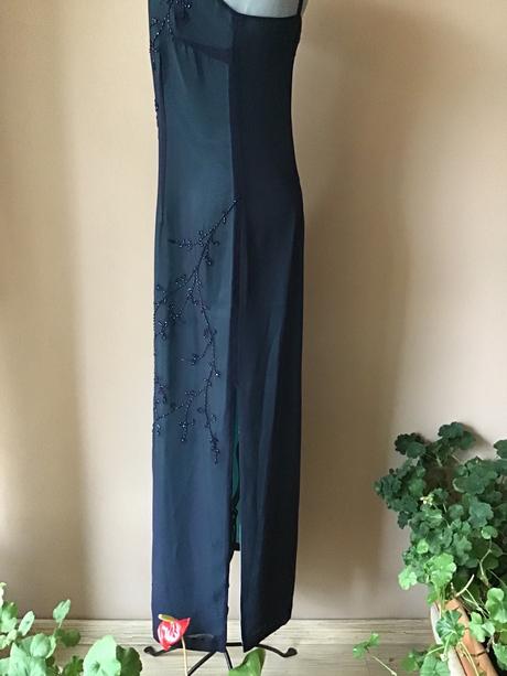 Krásne spoločenské saty début, m