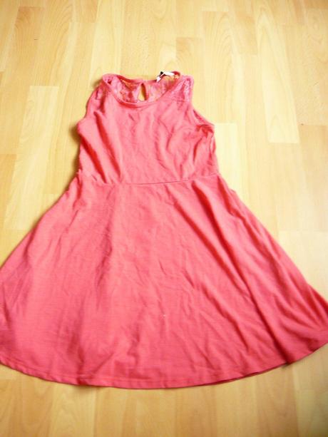 Dievcenske saty, 122