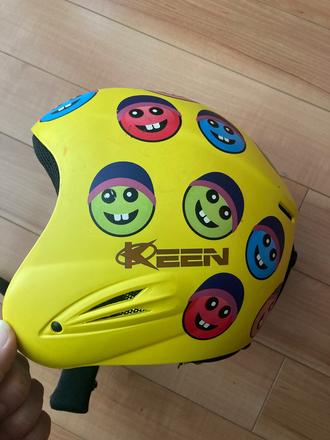 Lyziarska prilba, xs