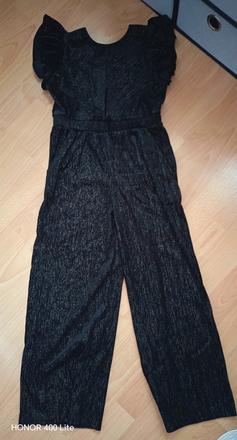 Dievčenský overal, 134