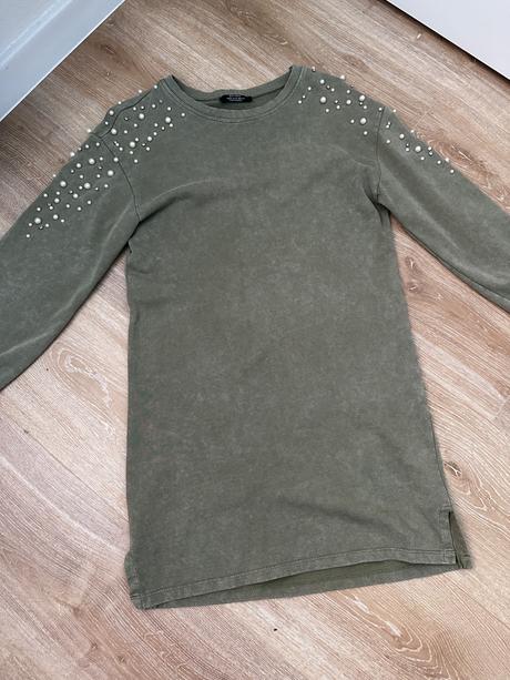 Šaty s perličkami, bershka,xs