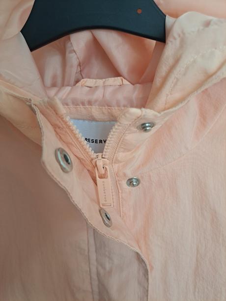 Jarný plášť, reserved,158