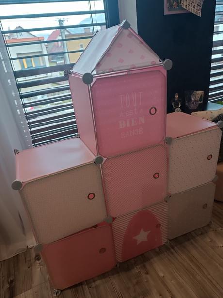 Dievčenská komoda, 