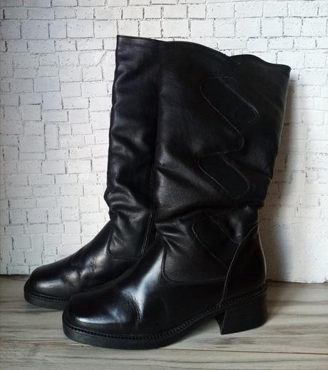 Čierne vysoké dámske čižmy v.40, 40