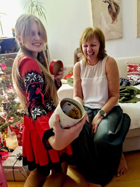 Perfektne stylove fotogenicke vianocne saticky s/m, 38