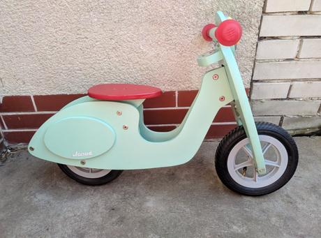 Janod odrážadlo vespa mint, 
