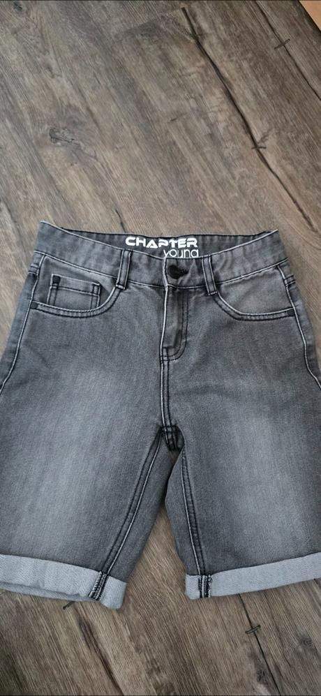 Riflové kraťasy, chapter young,146