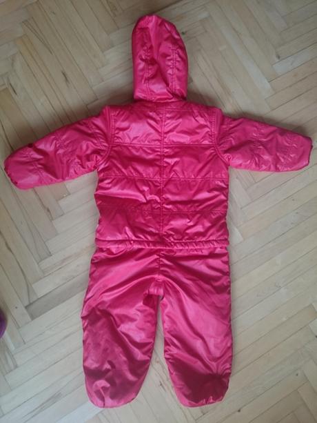 Nenosený overal, 86