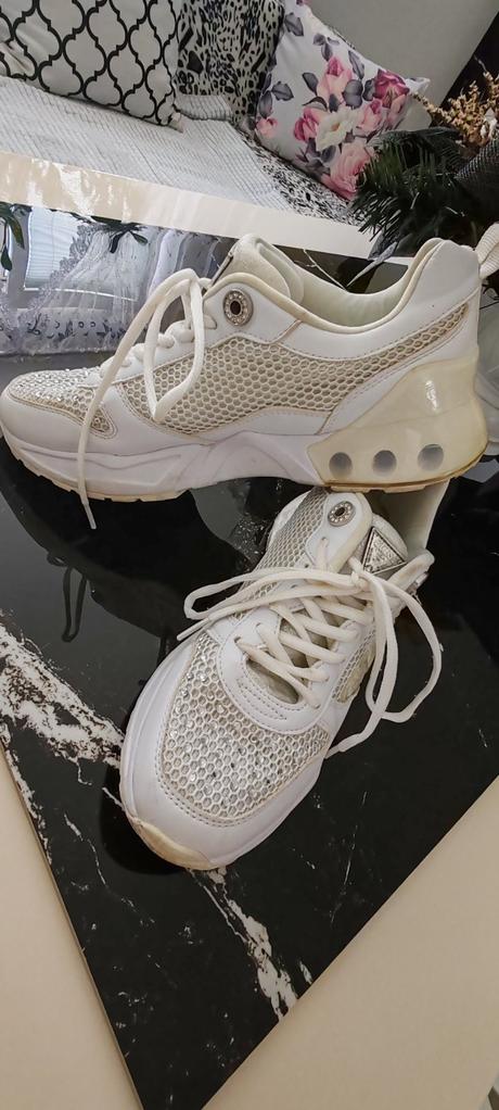 Guess tenisky, guess,40