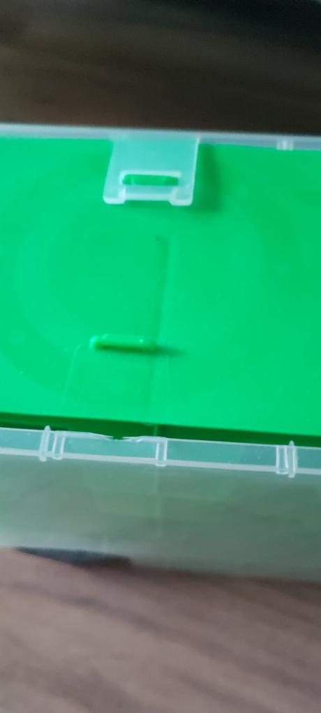 Kamion box na auticka,