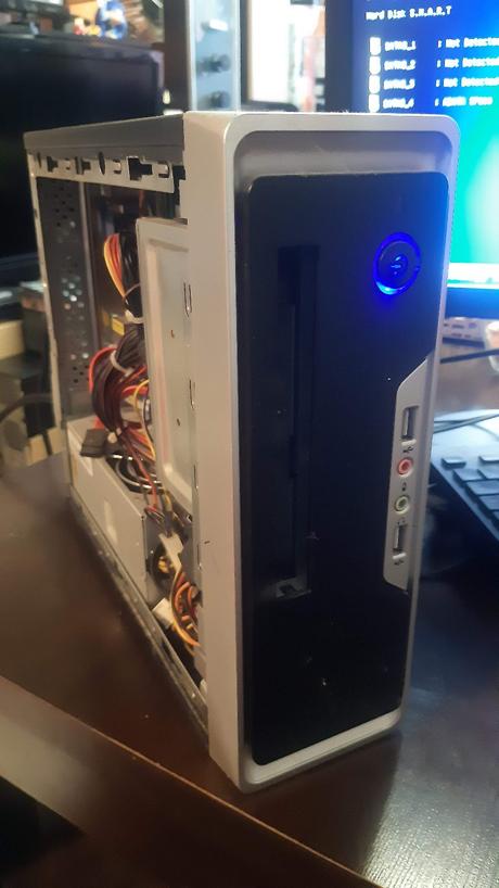 Predám pc asrock bez hdd., 