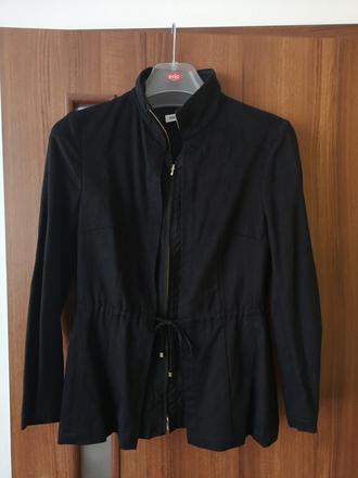 Tenký prechodný kabátik comma, 38