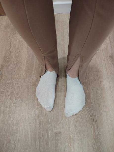 Bledo hnedé legíny s rázporkami zara, zara,s