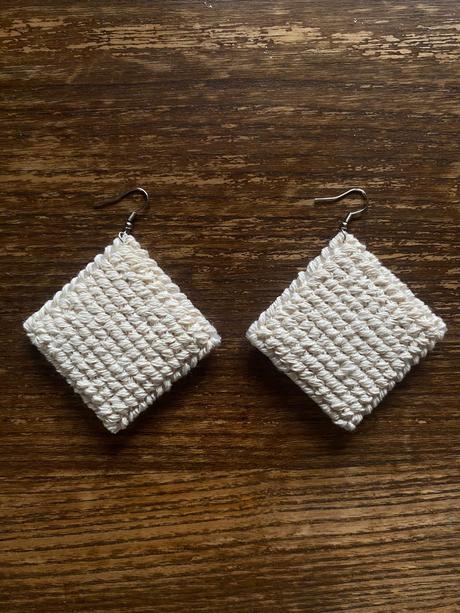 Folk náušnice krížiková výšivka, 