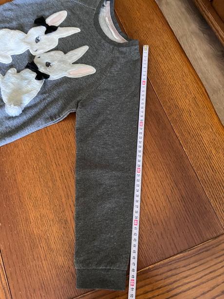 Mikinka s chlpatou aplikáciou zajačikov 122/128, h&m,122