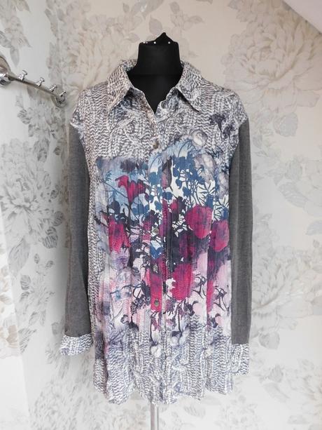 Kvalitna pekna bluzka, 48