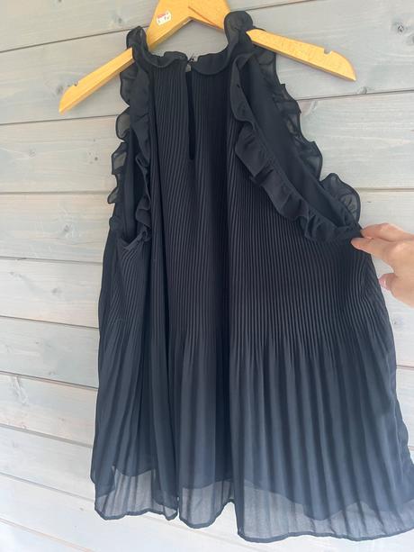 Luxusný čierny plisovaný top, zara,s