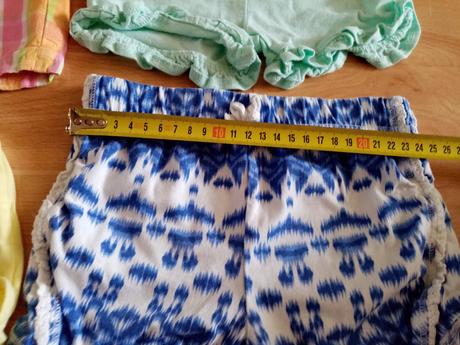 Kraťasky , cca na 2 roky, 92