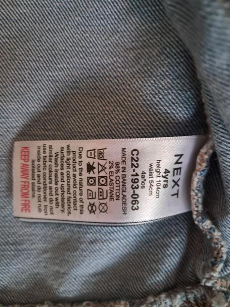 Rifľová bundička, next,104