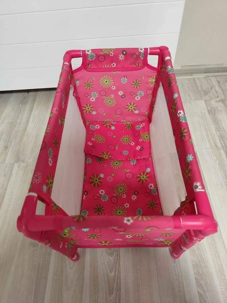 Detská postieľka pre bábiky, 