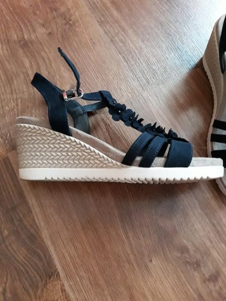 Sandalky uz s postou, deichmann,37