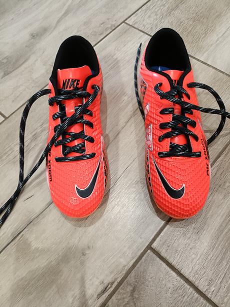 Kopačky nové, nenosene, nike,38