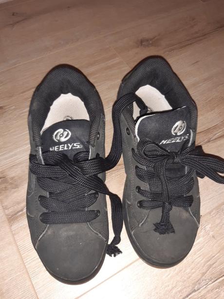 Tenisky na koliečkach, 35