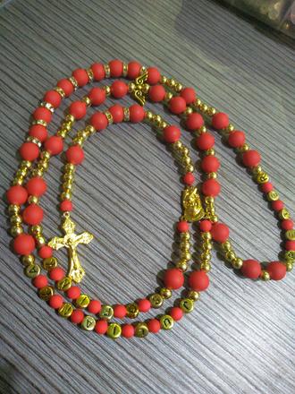 Ruženec s menom a dátumom e083,