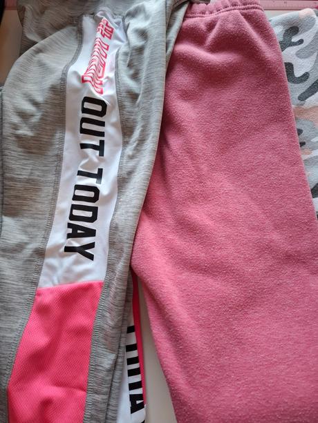 Tepláky, legíny, 140–152