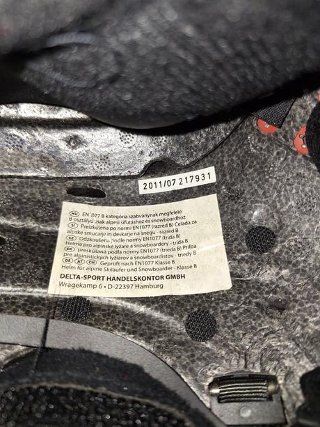 Detská lyžiarska prilba značky crivit, xs