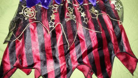 Saty pre piratku od tu, 