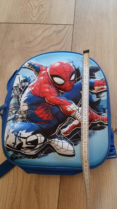 Ruksacik 3d obrazok spiderman,