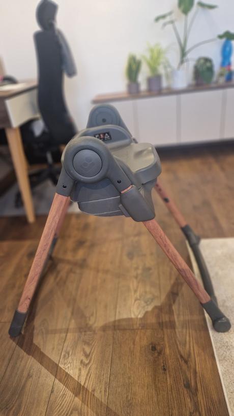 Rastúca jedálenská stolička maxi cosi, 