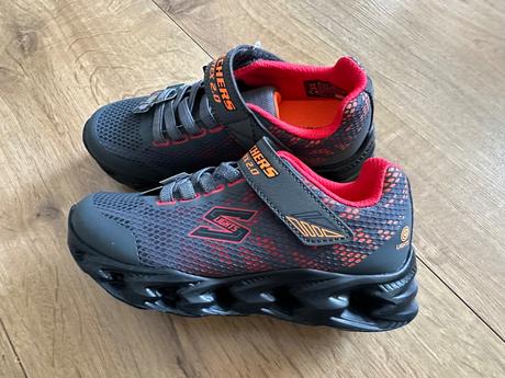 Tenisky svietiace zn. skechers, skechers,32