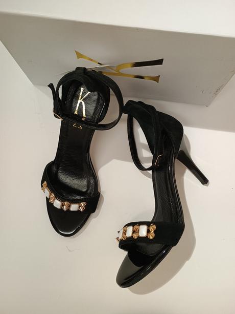 Dámske kožené sandále 17010317 b, 39